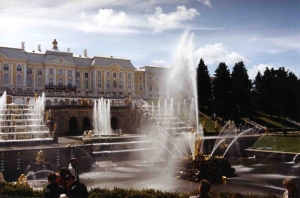 9 Rosja Peterhof Zespołu pałacowo-parkowego